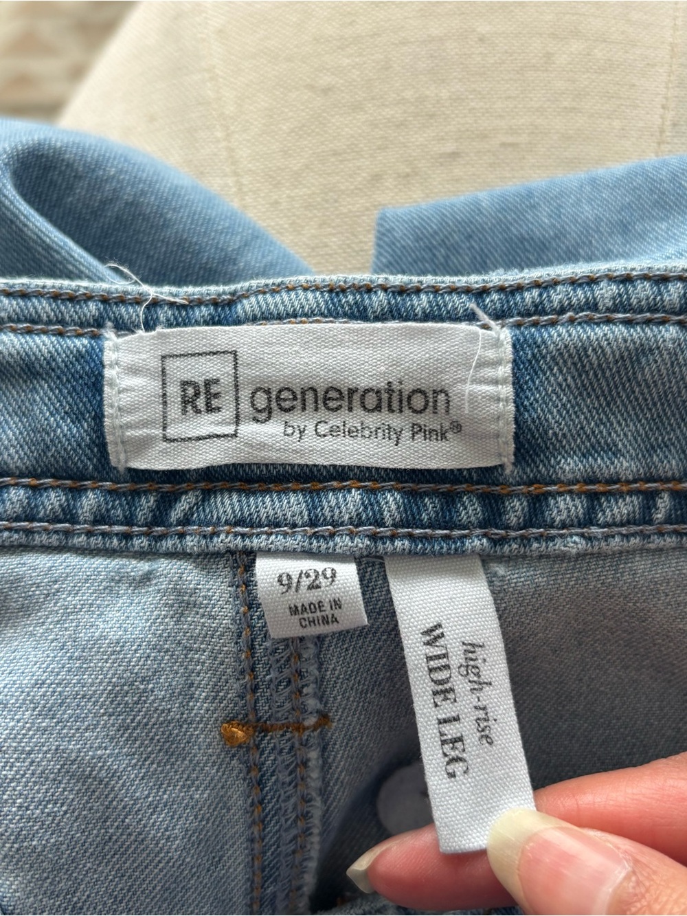Jeans - Picture 5 of 5
